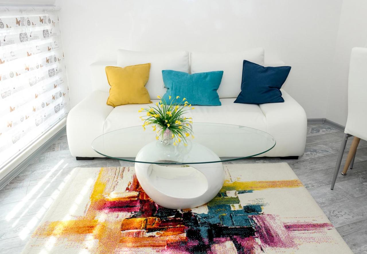 Acrylic & Pastel Apartments Várna Kültér fotó